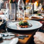 people dining out and thinking about budgeting and financial independence.