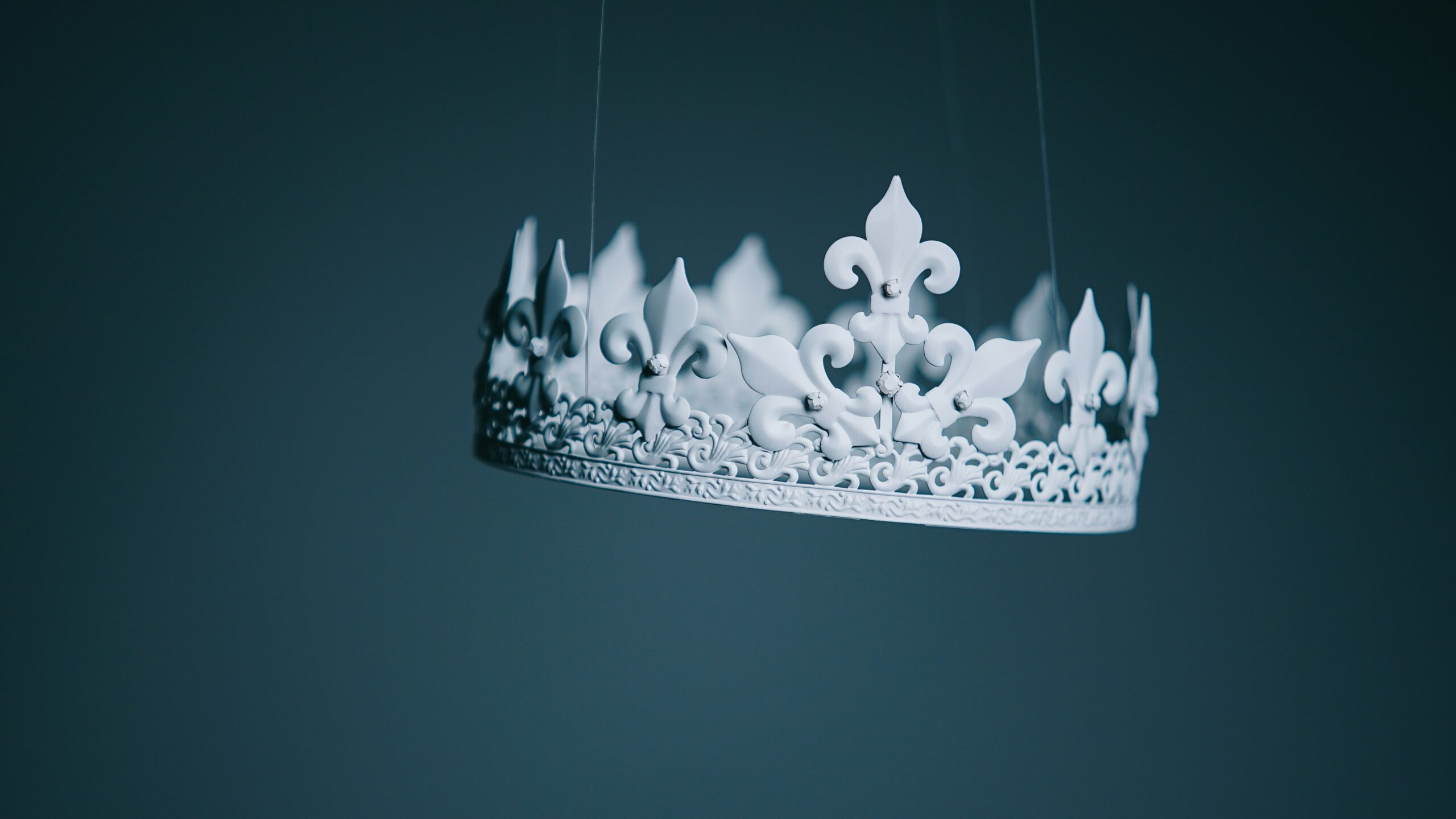 Photo from Zach Angelo created for his church symbolizing that cash flow is king when it comes to financial freedom.